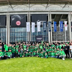 04-2022 Stadionbesuch der SV Bambinis mit insgesamt 180 Personen beim Bundesligaspiel Eintracht Frankfurt gegen TSG Hoffenheim