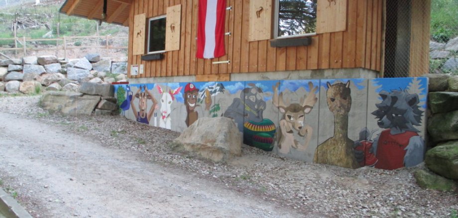 Streetart am Steinbockhaus im Bergtierpark